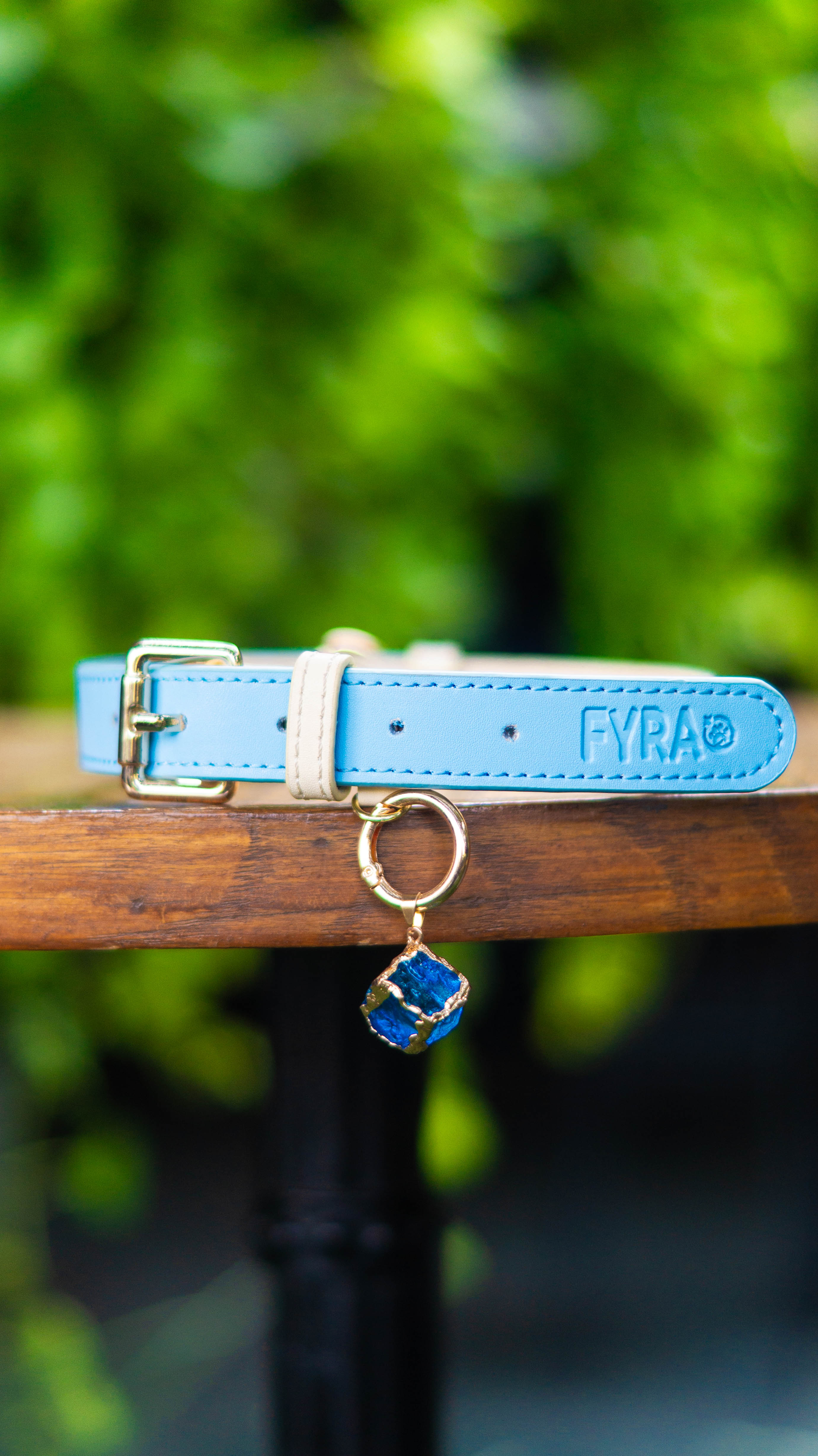 Fyra Paws Healing Collar: Blue Topaz